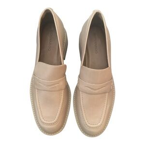 Bernardo Chandler Women’s Platform Penny Loafers‎ NWOT Casual Dress Shoes 9.5